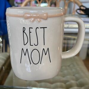 Rae Dunn Best Mom Ceramic Mug with Bow Accent NWOT